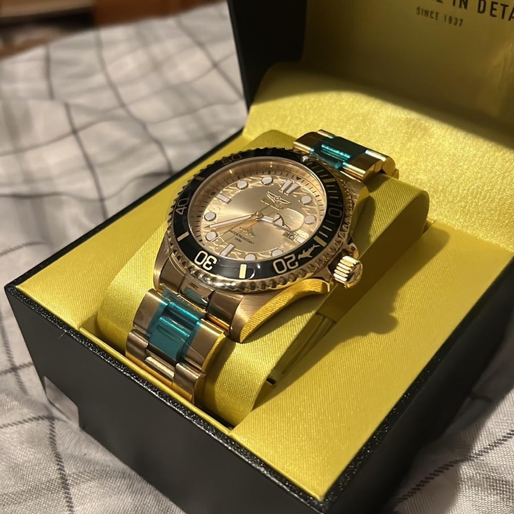 Invicta Men's 44mm Hammerhead Shark Pro Diver Gold Tone SS Bracelet Watch